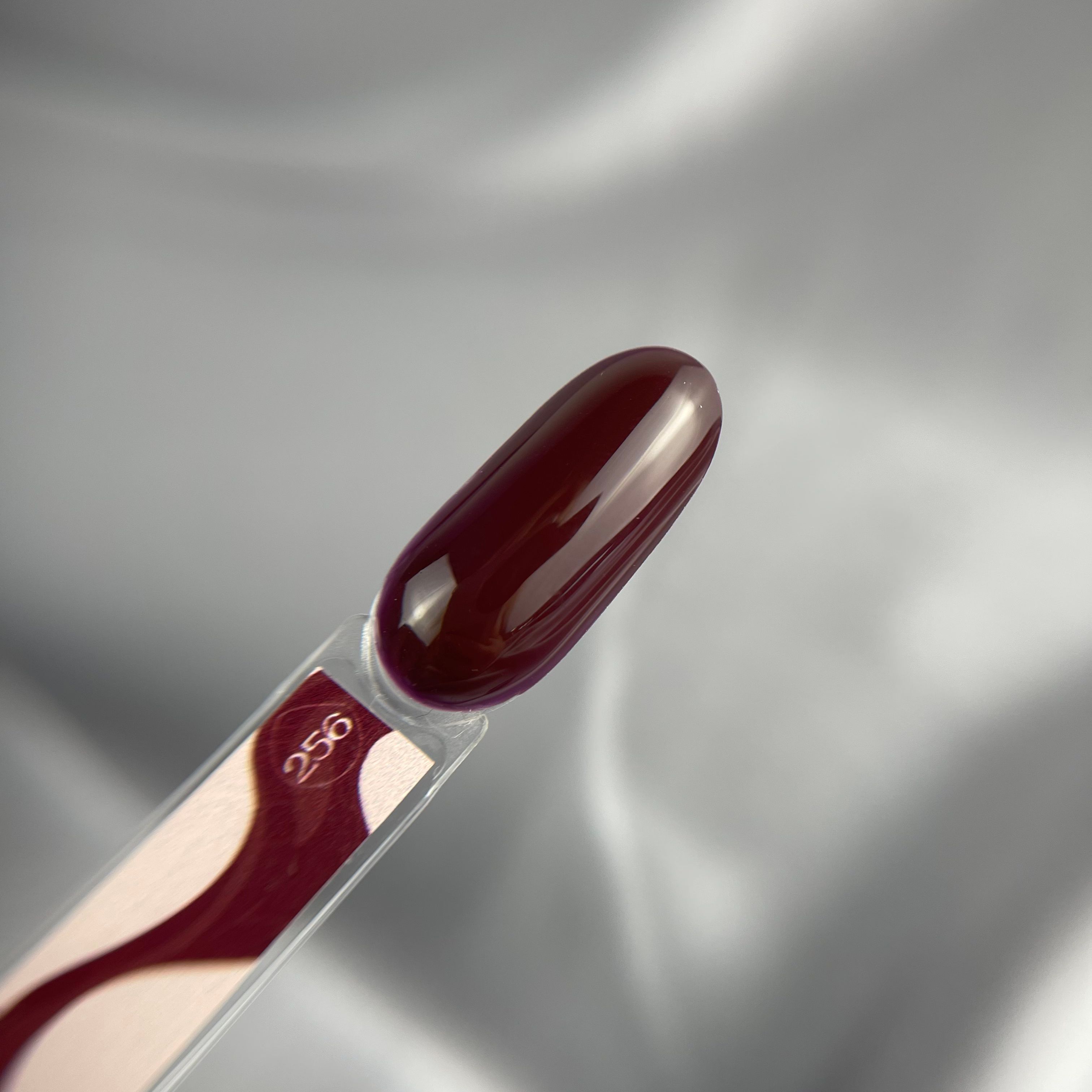 SHE GEL POLISH RED WINE, #256 10 ml