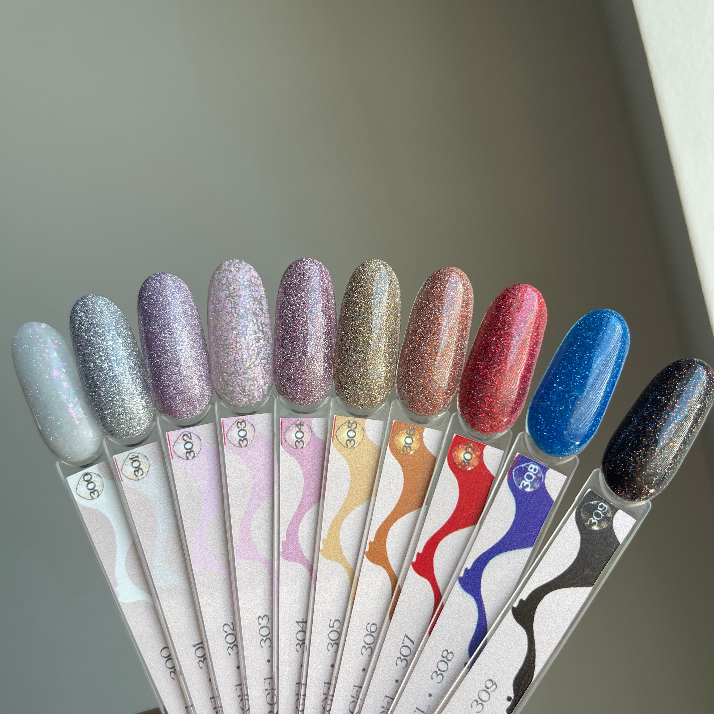 SHE GEL POLISH, NUNA #301 10 ml